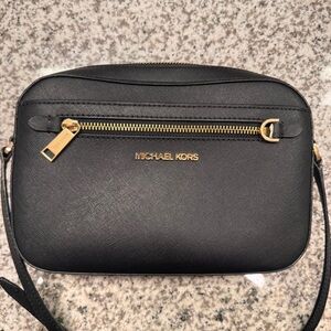 Michael Kors Jet Set Saffiano Leather Crossbody Bag